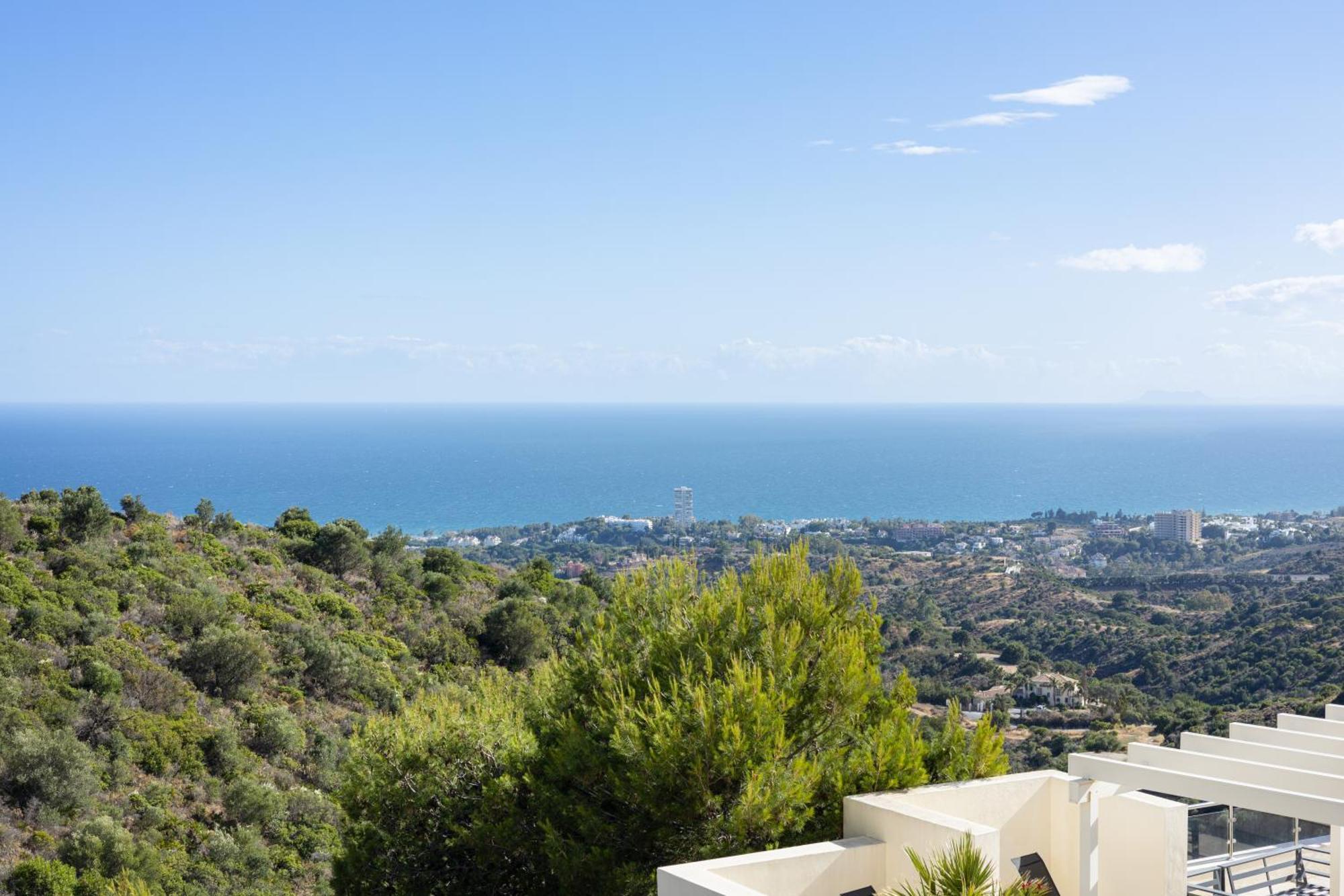 Spectacular Views - Luxury Apartment In Resort - Marbella Hills Exteriör bild